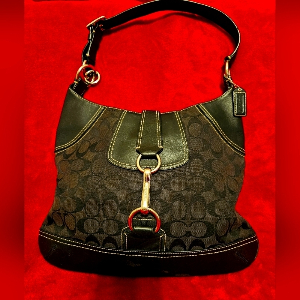 Coach Vintage Hampton Hobo Black Shoulder Bag